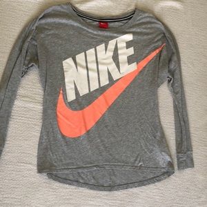 Nike Medium T Shirt Long Sleeve Casual Fit Gray